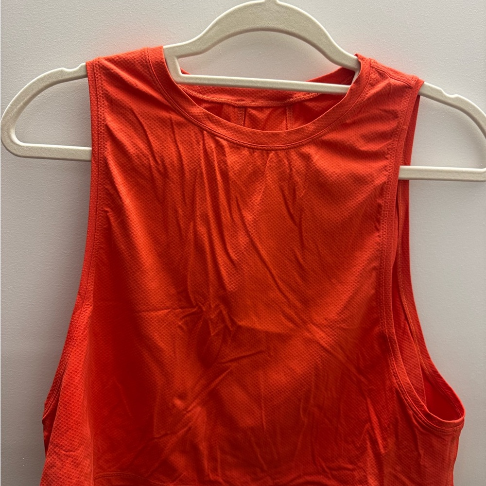 Lululemon crop top sleeveless